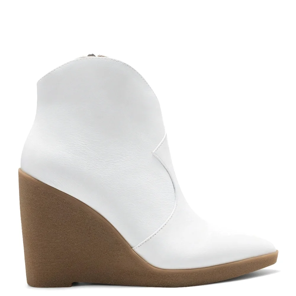 Jessica Simpson Women's White Hirie Wedge Ankle Boots - Picture 1 of 8